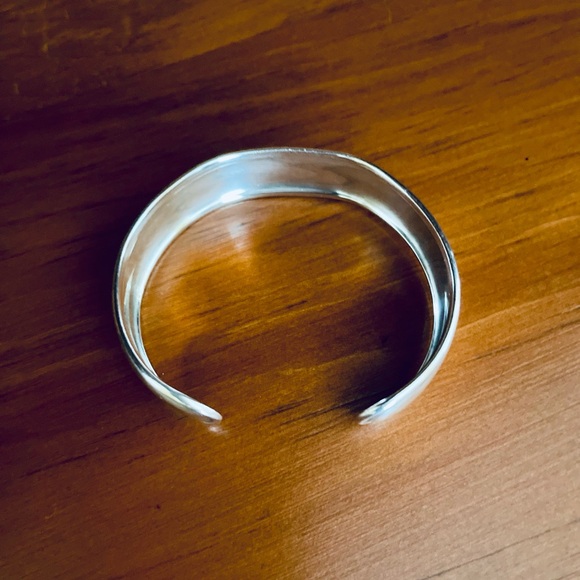 JAMES AVERY - RETIRED CHRISTINA CUFF BRACELET 925 STERLING SILVER ENGRAVEABLE  S - Picture 6 of 6